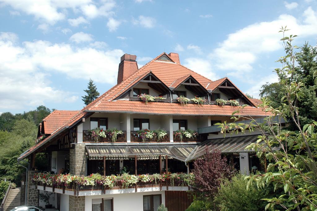 Hotel - Reweschnier Kusel Kültér fotó