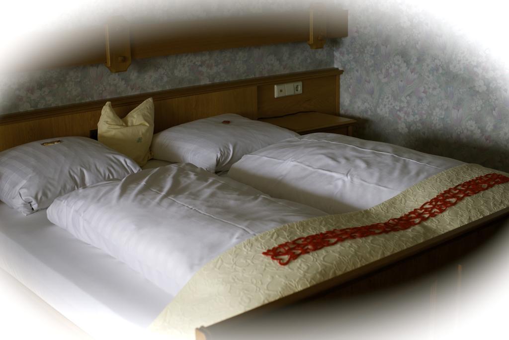 Hotel - Reweschnier Kusel Kültér fotó